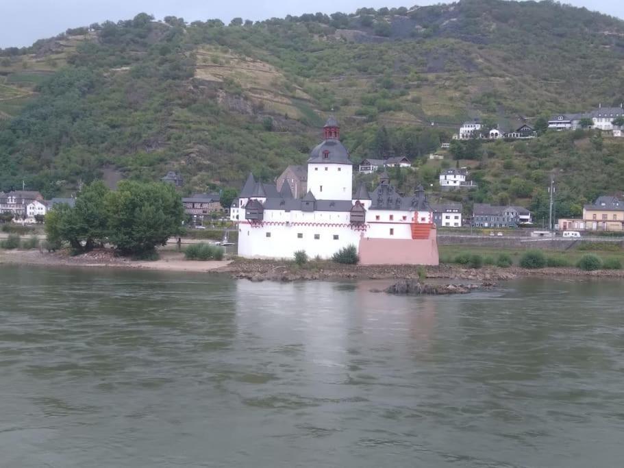 Apartment 100 Stufen Ueber Dem Rhein