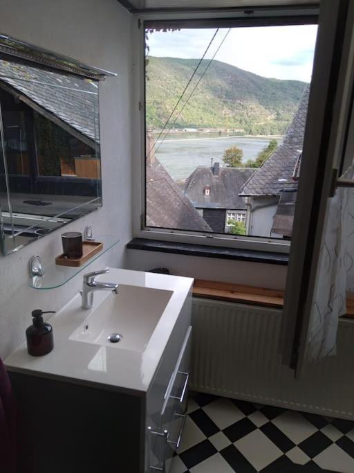 Apartment 100 Stufen Ueber Dem Rhein *